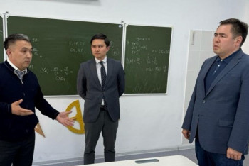 Школьник ранил ножом учителя и одноклассника: аким Павлодара проведёт большое совещание