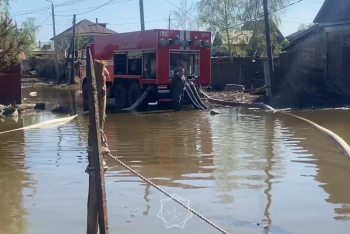 Фотография к новости: В СКО продолжаются работы по откачке паводковых вод