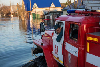 Фотография к новости: Беременных эвакуируют из опасных зон в Атырауской области