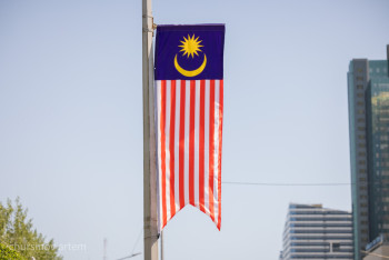 Фотография к новости: Перевёрнутый флаг Малайзии повесили в Астане