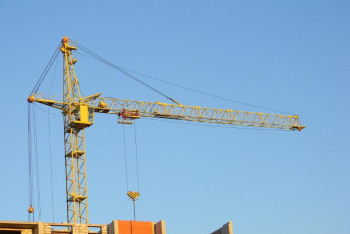 Фотография к новости: Как восстанавливают жильё пострадавшим от паводков в Казахстане?