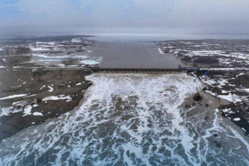 Фотография к новости: Паводковая вода с территории России продолжает прибывать в Казахстан
