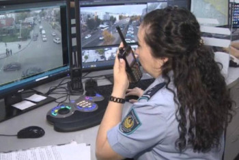 Били стекла кирпичом: очередных вандалов задержали в Астане