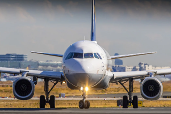 Фотография к новости: Cамолёт наехал на человека в российском Екатеринбурге