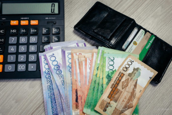 25 млрд тенге выплатило государство, потерявшим работу казахстанцам