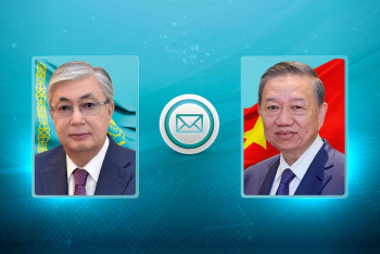 Фотография к новости: Касым-Жомарт Токаев поздравил вновь избранного Президента Вьетнама