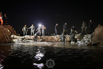 Прорыв дамбы: на аварийном участке продолжаются работы