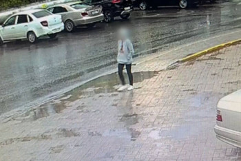 Фотография к новости: Астанчанка угнала машину и попала на камеры видеонаблюдения