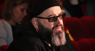 Максим Фадеев анонсировал песню в память о Салтанат Нукеновой