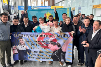 Фотография к новости: Анна Нурмухамбетова рассказала об эмоциях во время получения "серебра" Олимпийских игр