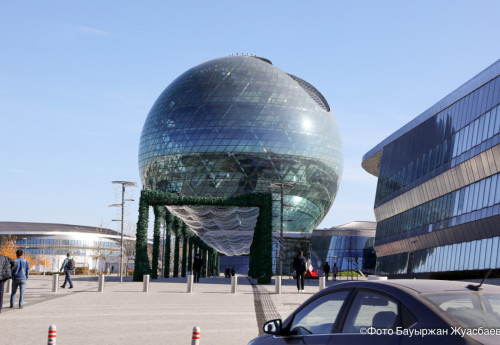 Фотография к новости: Важная тема LIVE: Когда в Астане появятся новые архитектурные бренды