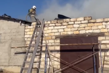 Крупный пожар потушили на скотном дворе в Кызылординской области