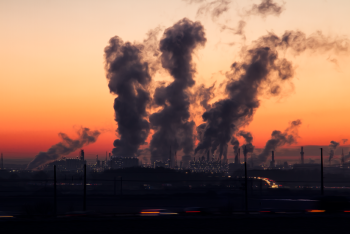 Сократить прогулки в воскресенье рекомендуют жителям Алматы и Актобе