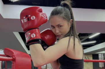 Фотография к новости: Красавица-боксёрша из Казахстана взлетела в мировом рейтинге после нокаута