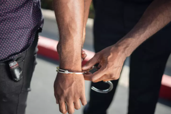 Фотография к новости: Получателя почтовой посылки арестовали в Алматы