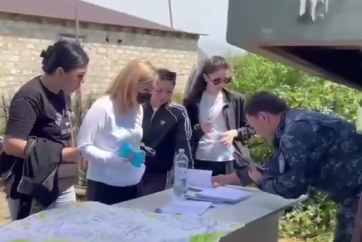 скриншот с видео