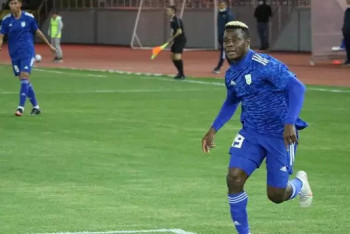 Не попадаться на уловки мошенников призвали футболисты и полицейские Туркестана