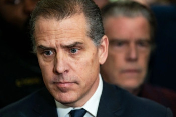 Фотография к новости: Хантера Байдена признали виновным в незаконном хранении оружия