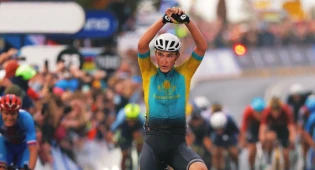 Казахстанец финишировал третьим на чемпионате Азии по велоспорту
