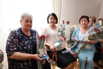 Фотография к новости: Молодые врачи получили ключи от новых квартир в Караганде