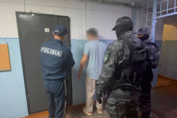 Мужчина напал на сотрудника полиции в СКО