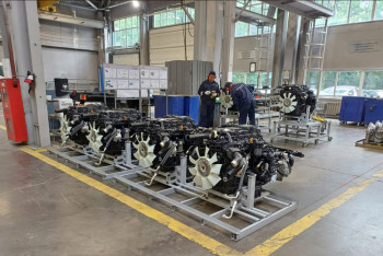 Фотография к новости: Утильсбор быть или не быть: в Минпроме показали как собирают автомобили на заводах в Алматы