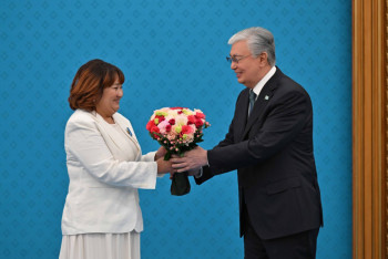 Президент наградил казахстанцев за участие в противопаводковых мероприятиях