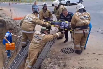 Фотография к новости: 85-летняя бабушка упала в глубокую траншею в Рудном