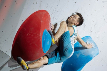 Фотография к новости: Три казахстанских скалолаза прошли квалификацию на олимпийском отборе в Венгрии