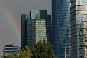 Казахстанцам в понедельник обещают жару, сильные дожди и шквал