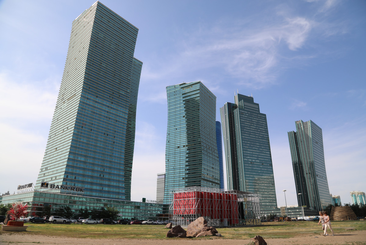 Вторичное жилье подешевело в Казахстане