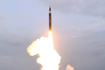 Фотография к новости: КНДР запустила баллистическую ракету