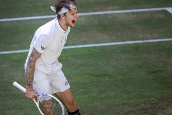 Фотография к новости: Александр Бублик вышел во второй круг Уимблдона