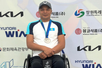 Фотография к новости: На старенькой коляске и без выплат на подгузники: спортсмен из Кокшетау готовится к Паралимпиаде в Париже