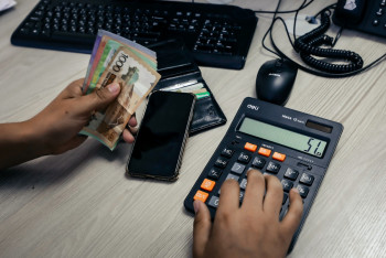 Фотография к новости: Директора школы оштрафовали на 9 млн тенге в Алматинской области