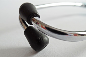 Фотография к новости: Сотрудника больницы подозревают в изнасиловании 50-летней казахстанки в Индии