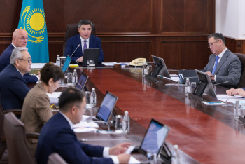 Фотография к новости: Пострадавшим от паводков выдали 4 790 домов и квартир