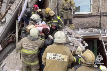 Фотография к новости: Двух погибших извлекли из-под завалов рухнувшего дома в Нижнем Тагиле