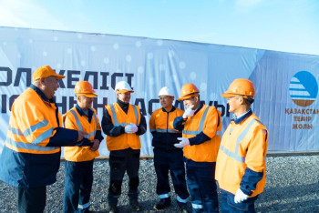 Свыше 110 тысяч железнодорожников Казахстана отмечают свой профессиональный праздник