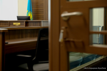 Фотография к новости: Дана Атешова рассказала в суде о многолетнем насилии в браке с Айтеновым