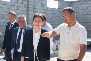 Фотография к новости: Тамаре Дуйсеновой показали открытые по программе "Ауыл аманаты"  производства