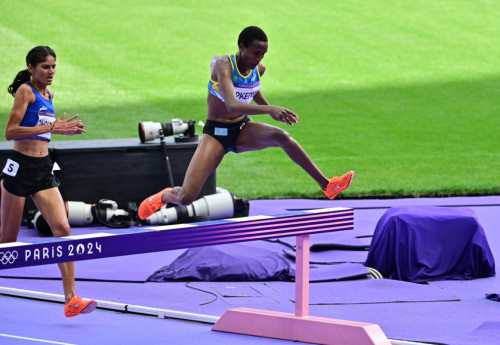 Фотография к новости: Легкоатлетка Дейзи Джепкемей не смогла выйти в финал Олимпиады в Париже