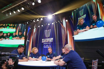 Фотография к новости: Сборные Казахстана и Узбекистана сразились в международной интеллектуальной игре Zakovat