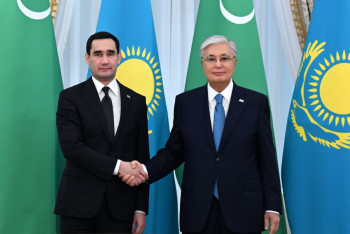 Фотография к новости: Касым-Жомарт Токаев провёл встречу с президентом Туркменистана