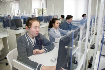 Фотография к новости: В Казахстане началось августовское ЕНТ