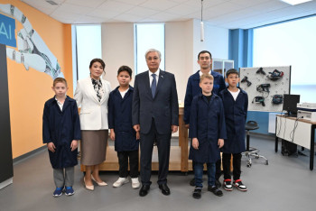 Фотография к новости: Президент призвал школьников Караганды принять участие в акции "Таза Қазақстан"