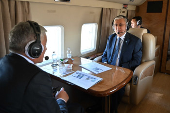 Фотография к новости: Президент посетил село Шахтёр в Карагандинской области