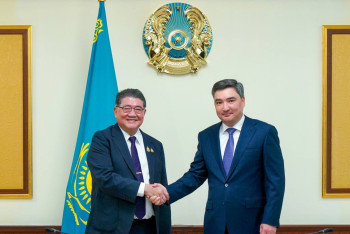 Фотография к новости: Наращивание экспорта казахстанской продукции обсудил Бектенов с вице-премьером Таиланда