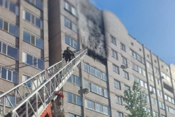 Фотография к новости: Женщину и ребёнка спасли во время пожара в Павлодаре