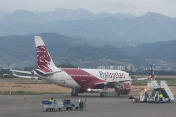 Фотография к новости: Устроивших погром в аэропорту Алматы клиентов Fly Arystan ждёт наказание